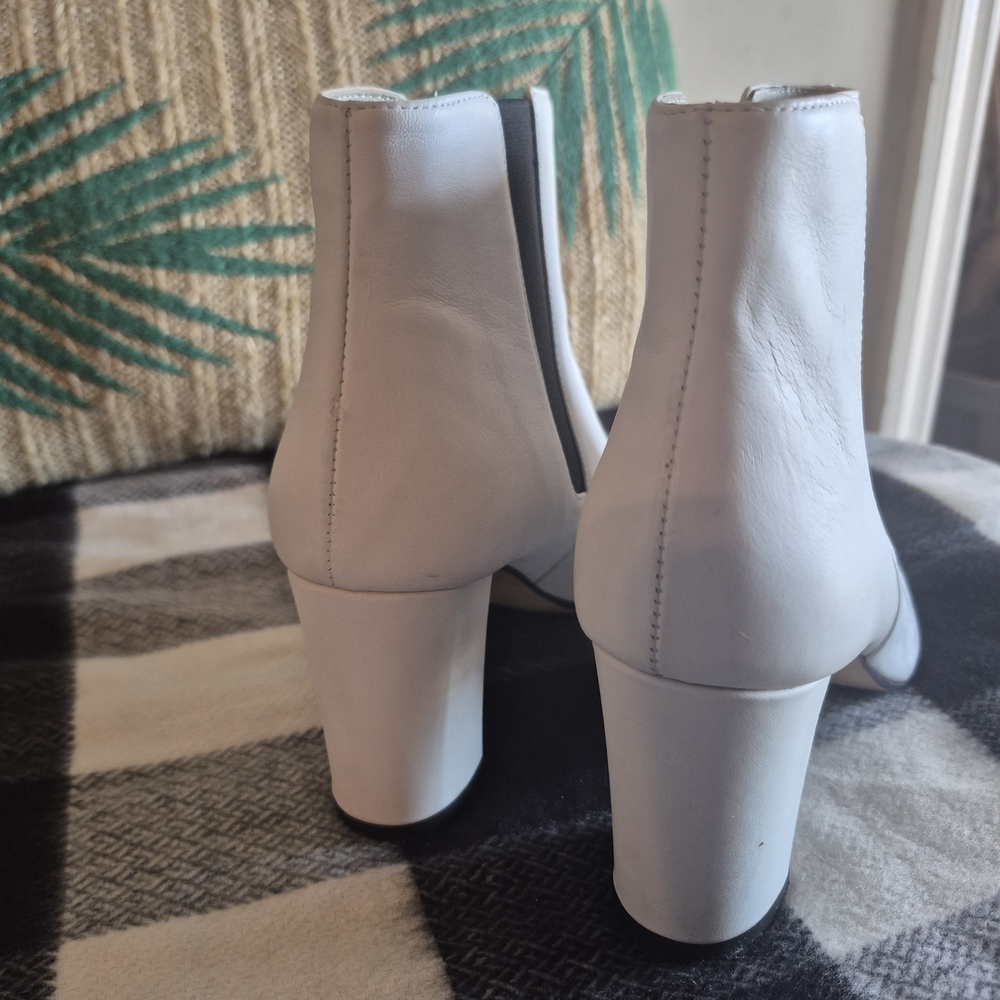 Amalfi White Ankle Boots - Picture 3 of 6